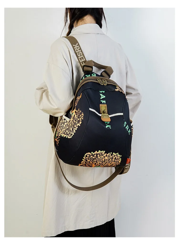 2024年新女士時尚民族風潮流印花牛津背包，24小時客服在線，售後無憂